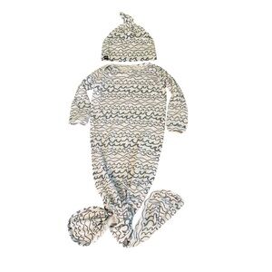 Milkmaid Goods 2 Piece Set Knotted Gown and Matching Hat Beach Babe Waves 0-3M